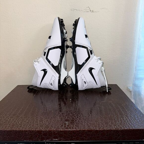 ✅ New Nike Alpha Menace Pro 3 Men's Size 13 White Mid Cut Football Cleats - Picture 5 of 7